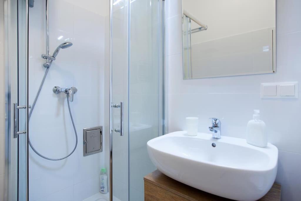 Prater Studio Next Fair, Un, Wu And City Center Apartment Wina Bagian luar foto