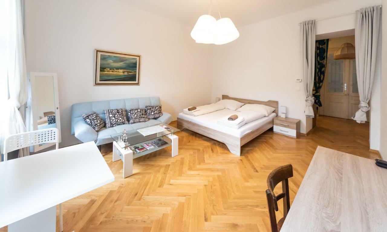 Prater Studio Next Fair, Un, Wu And City Center Apartment Wina Bagian luar foto