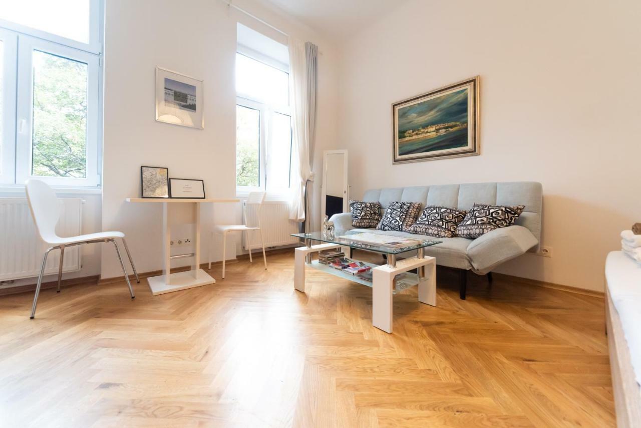 Prater Studio Next Fair, Un, Wu And City Center Apartment Wina Bagian luar foto