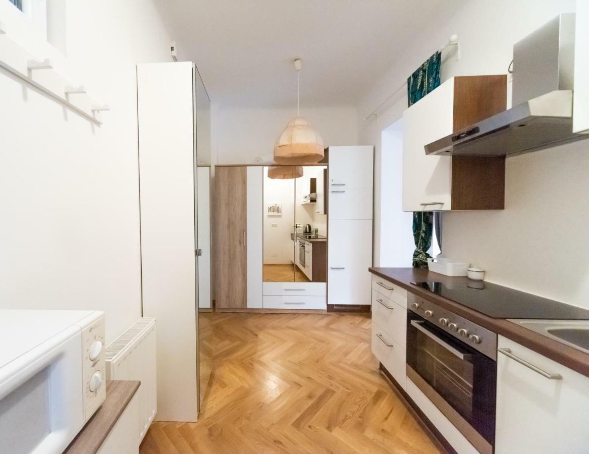 Prater Studio Next Fair, Un, Wu And City Center Apartment Wina Bagian luar foto
